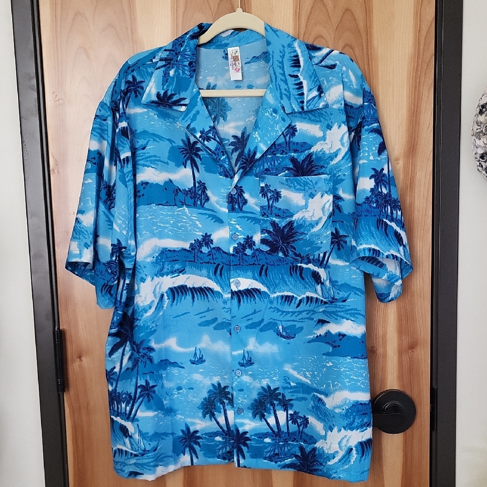 India Boutique Men's Aloha Shirt